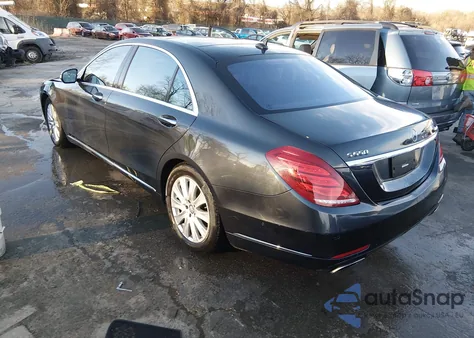 2015 Mercedes-Benz S 550 4Matic z USA, uszkodzony, nr VIN WDDUG8FB0FA163664